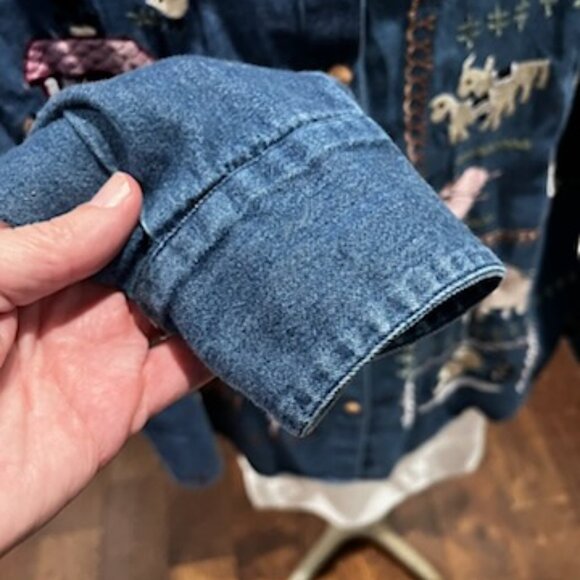 Casey Coleman Denim Shirt Embroidered Noahs Ark Women's M/L Cotton Cottagecore - Picture 8 of 10